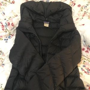 Patagonia puff jacket